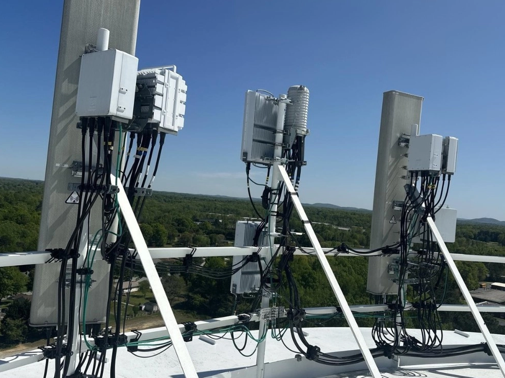 Principais aplicações de ligas de alumínio/zinco Fundição injectadas nas indústrias de energia e telecomunicações
