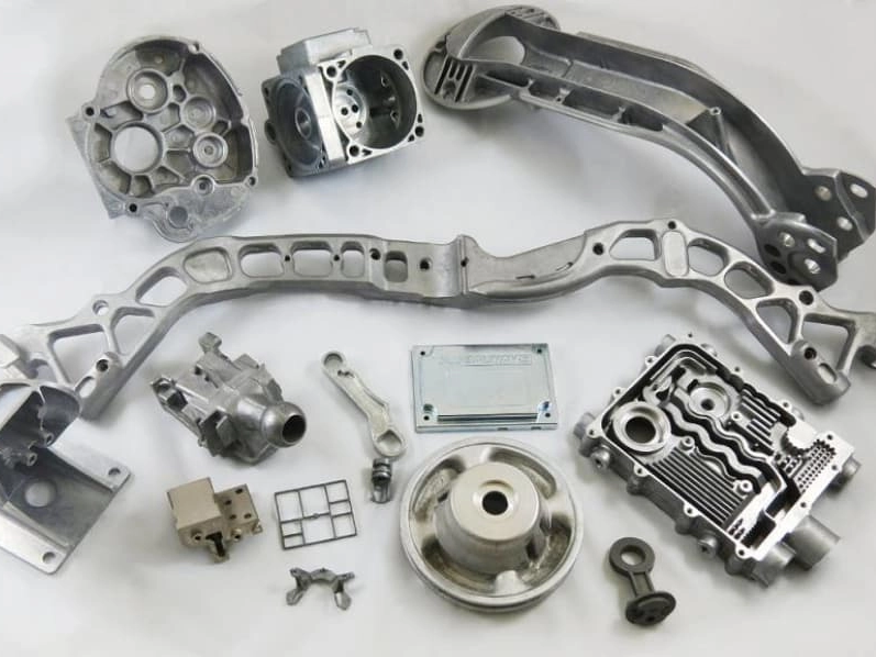As aplicações superiores de ligas de alumínio/zinco Fundição injectadas na indústria automotiva